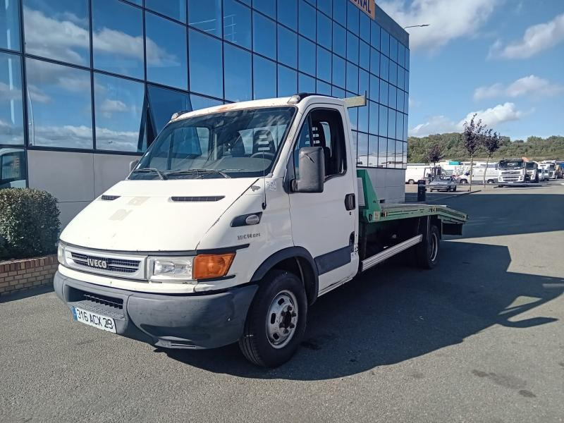 Iveco 35C14HPI - 拖吊车:图1 Iveco 35C14HPI - 拖吊车:图1