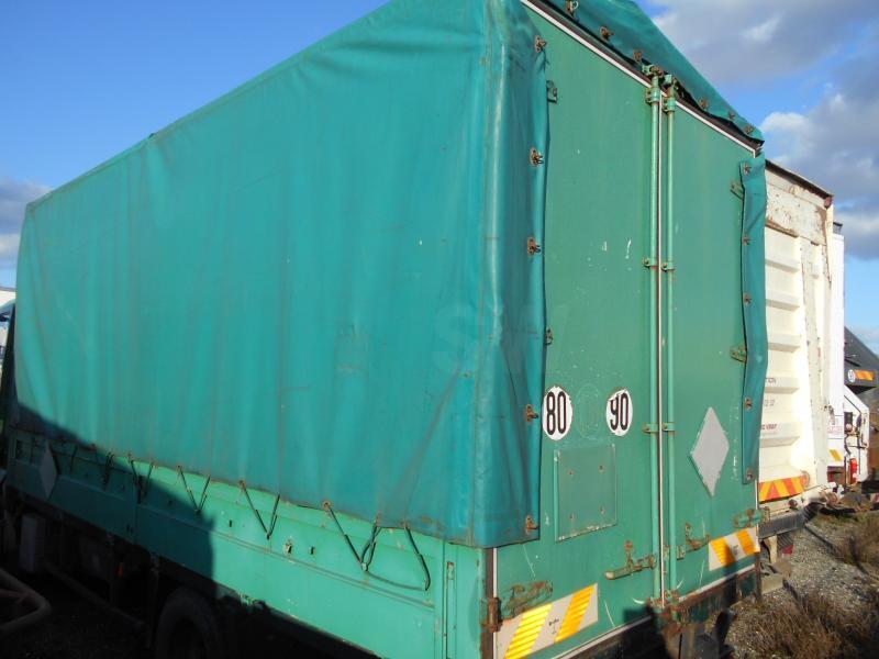 Iveco Eurocargo 75E14 - 侧帘卡车:图5 Iveco Eurocargo 75E14 - 侧帘卡车:图5