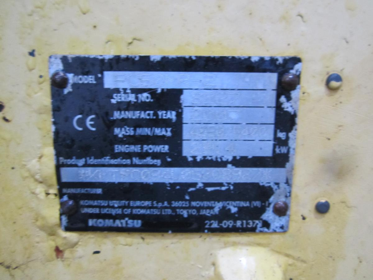 Komatsu PC50MR-2 - 小型挖掘机:图2 Komatsu PC50MR-2 - 小型挖掘机:图2