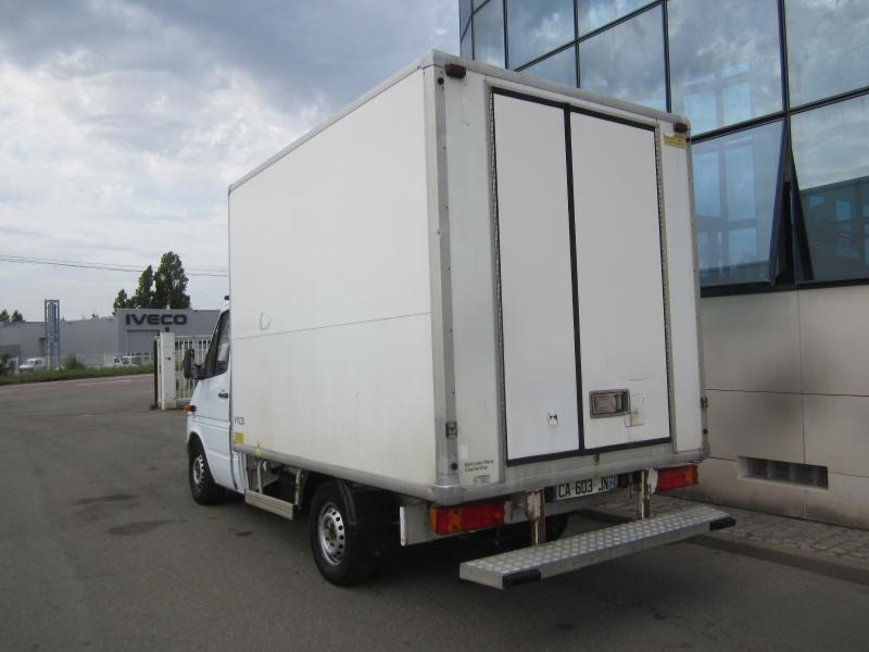 Mercedes 308D - 冷藏货车:图3 Mercedes 308D - 冷藏货车:图3