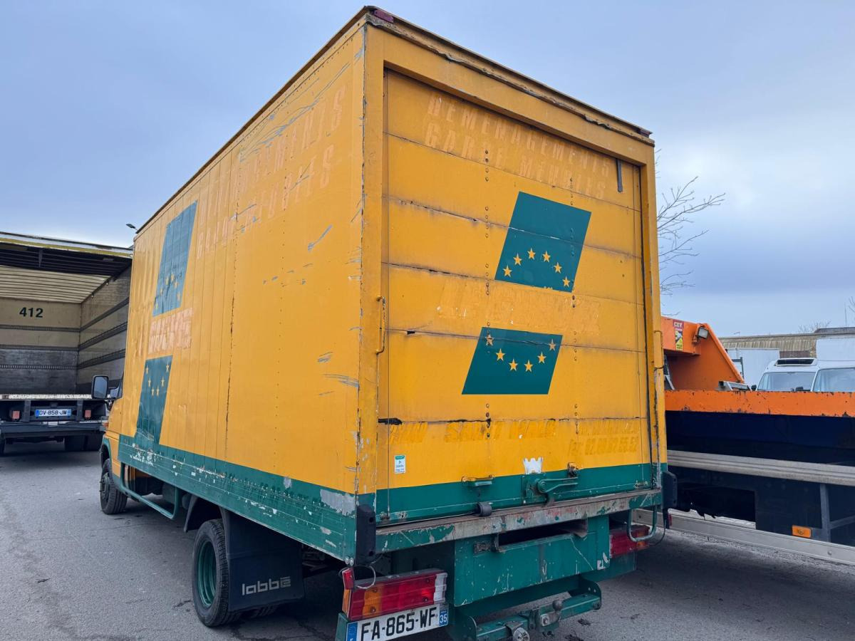 Mercedes Sprinter - 厢式货车:图3 Mercedes Sprinter - 厢式货车:图3