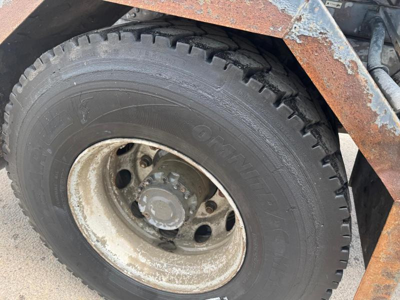 吊钩升降车 Renault Kerax 270 DCI：图8