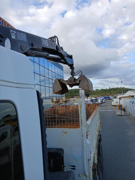 Renault Kerax 380 DXI - 翻斗车, 起重车:图5 Renault Kerax 380 DXI - 翻斗车, 起重车:图5