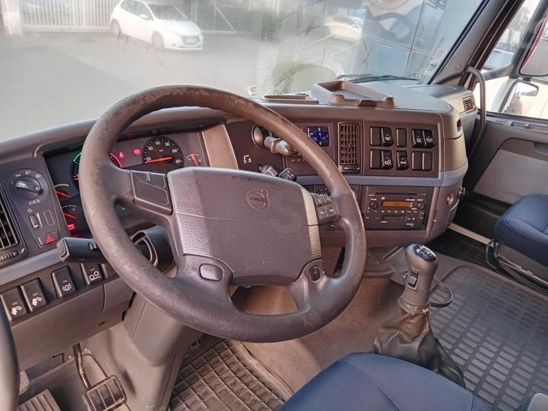 Volvo FH - 栏板式/ 平板卡车:图3 Volvo FH - 栏板式/ 平板卡车:图3