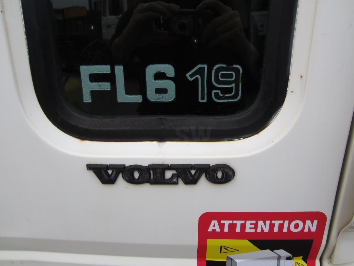 Volvo FL6 19 - 吊钩升降车:图3 Volvo FL6 19 - 吊钩升降车:图3