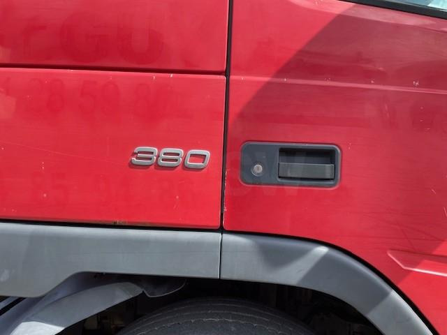 Volvo FM 380 - 吊钩升降车:图3 Volvo FM 380 - 吊钩升降车:图3