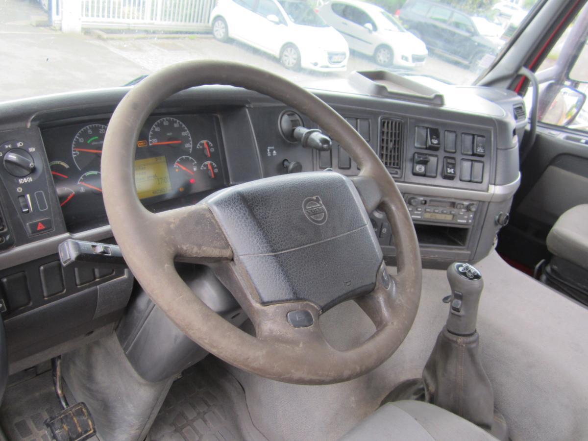 Volvo FM12 380 - 吊钩升降车:图3 Volvo FM12 380 - 吊钩升降车:图3
