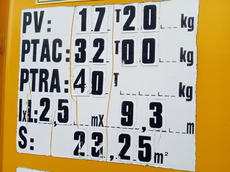 Volvo FM12 380 - 翻斗车:图3 Volvo FM12 380 - 翻斗车:图3