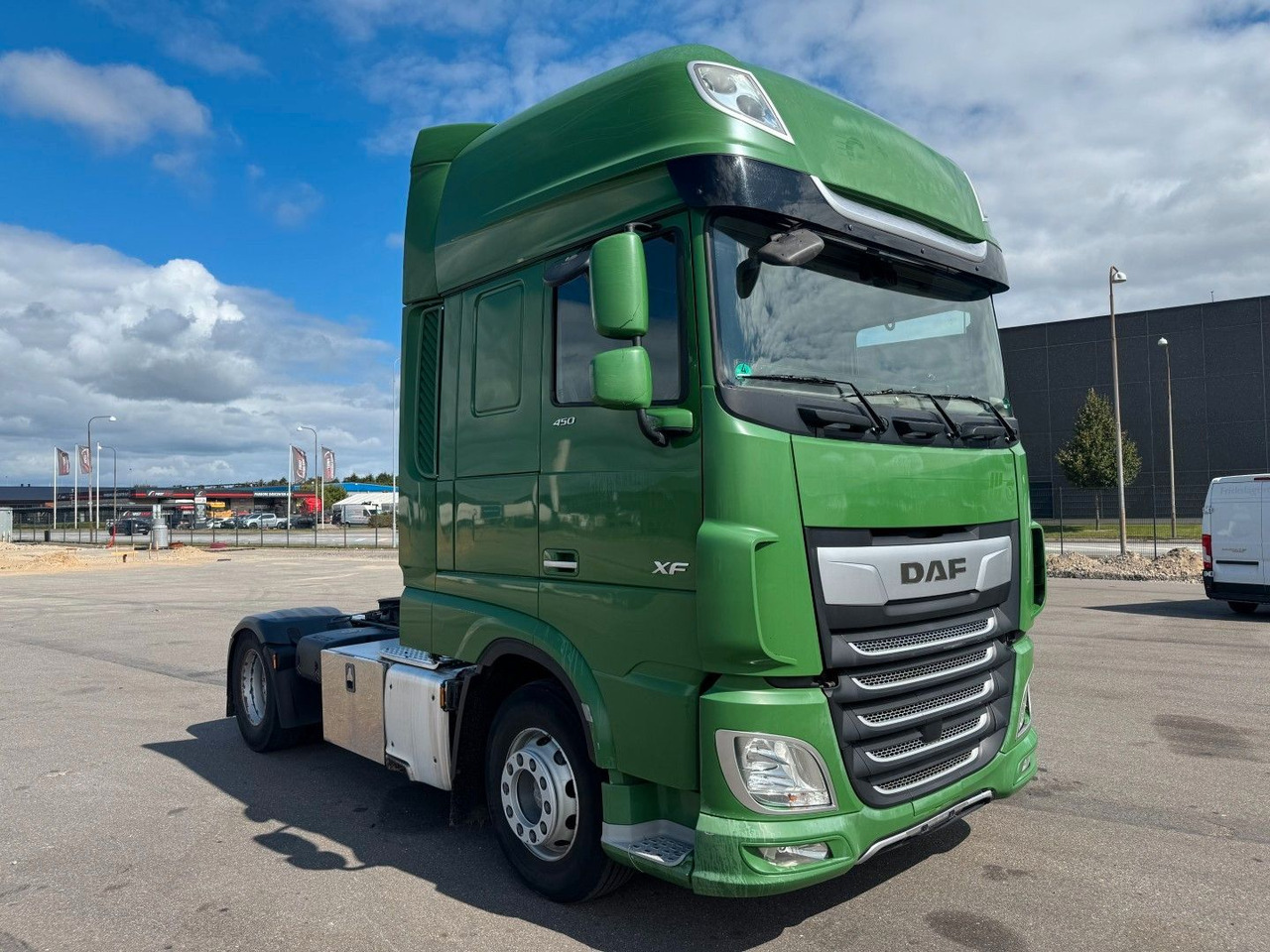 DAF XF 450 4x2 SSC Euro 6 - 牵引车:图2 DAF XF 450 4x2 SSC Euro 6 - 牵引车:图2