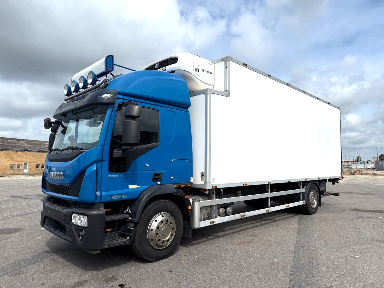 Iveco EuroCargo 180 E28 4x2 Thermo King T-1000R - 冷藏车:图1 Iveco EuroCargo 180 E28 4x2 Thermo King T-1000R - 冷藏车:图1