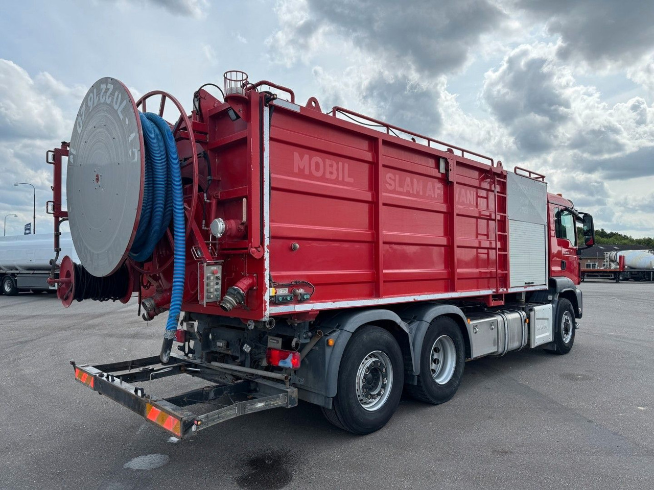 MAN TGS 26.360 6x4H4 Hydrodrive Wiedemann - 真空车:图3 MAN TGS 26.360 6x4H4 Hydrodrive Wiedemann - 真空车:图3