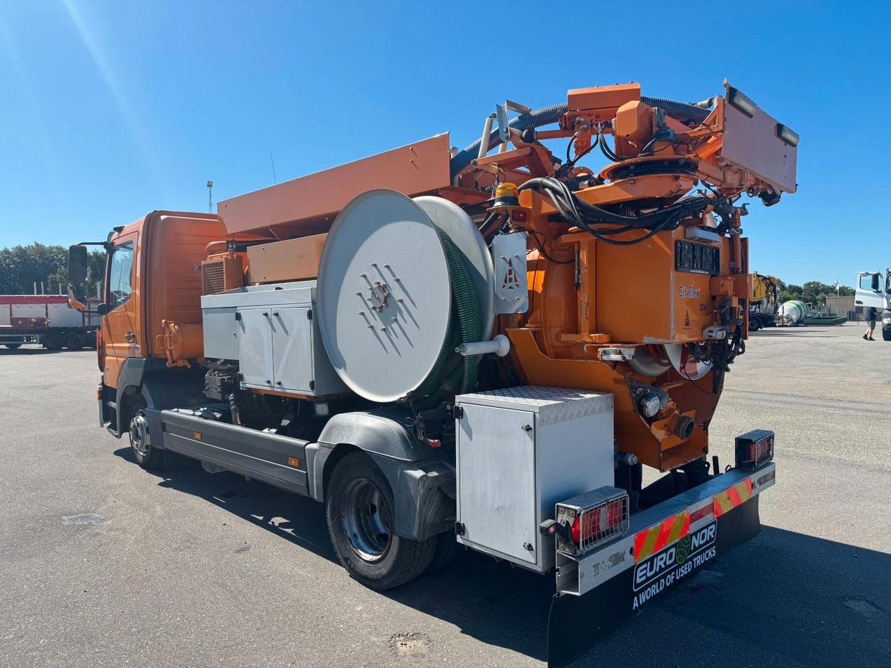Mercedes-Benz Atego 1223 4x2 Euro 6 Cityflex 204 - 真空车:图4 Mercedes-Benz Atego 1223 4x2 Euro 6 Cityflex 204 - 真空车:图4