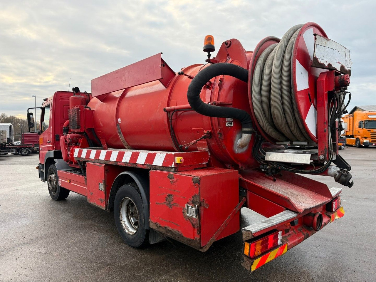 Mercedes-Benz Atego 1523 4x2 Combi Cleaner 6000 L - 真空车:图4 Mercedes-Benz Atego 1523 4x2 Combi Cleaner 6000 L - 真空车:图4