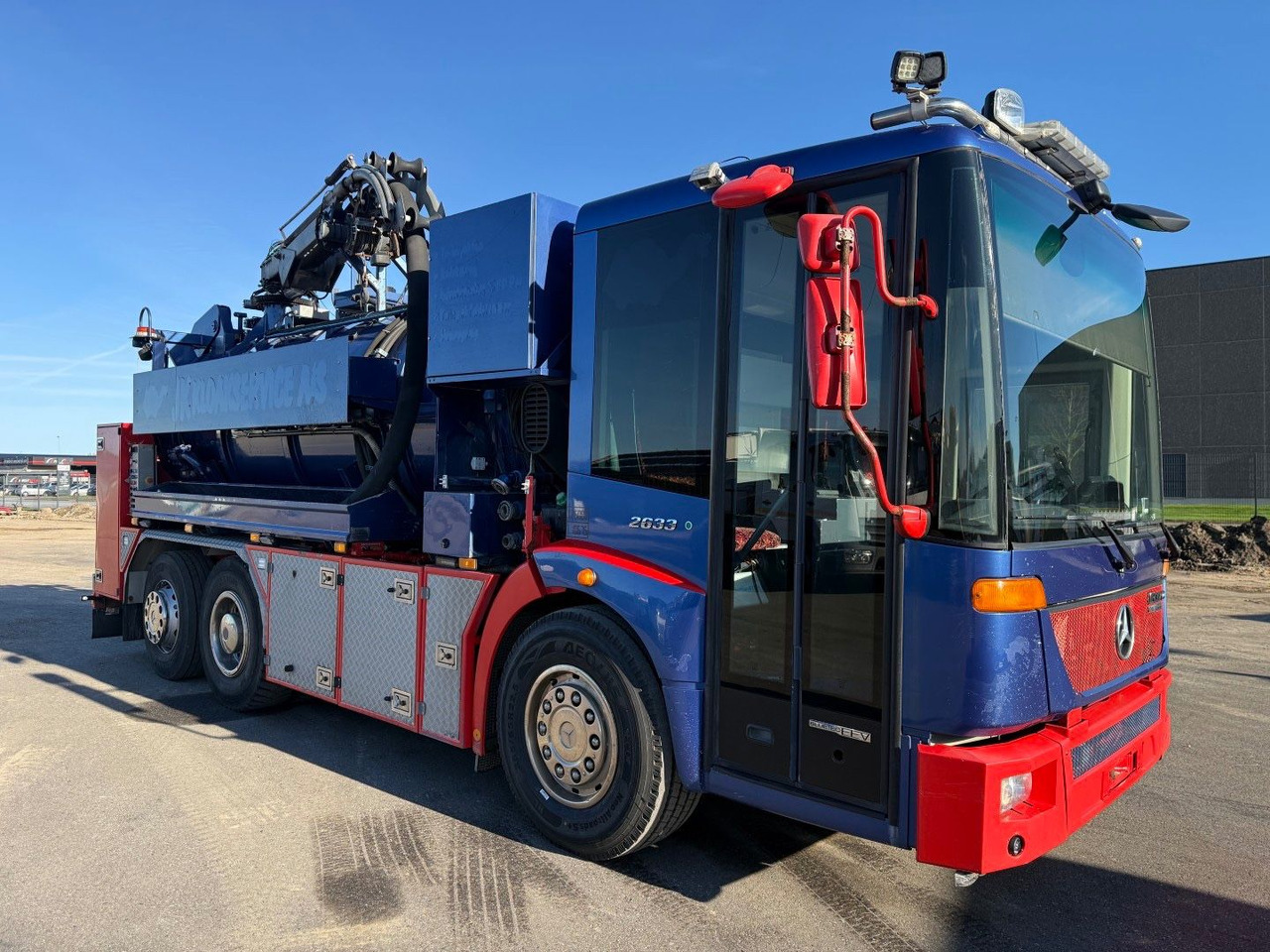 Mercedes-Benz Econic 2633 6x2*4 Hvidtved Larsen SLP309 Euro 5 - 真空车:图2 Mercedes-Benz Econic 2633 6x2*4 Hvidtved Larsen SLP309 Euro 5 - 真空车:图2