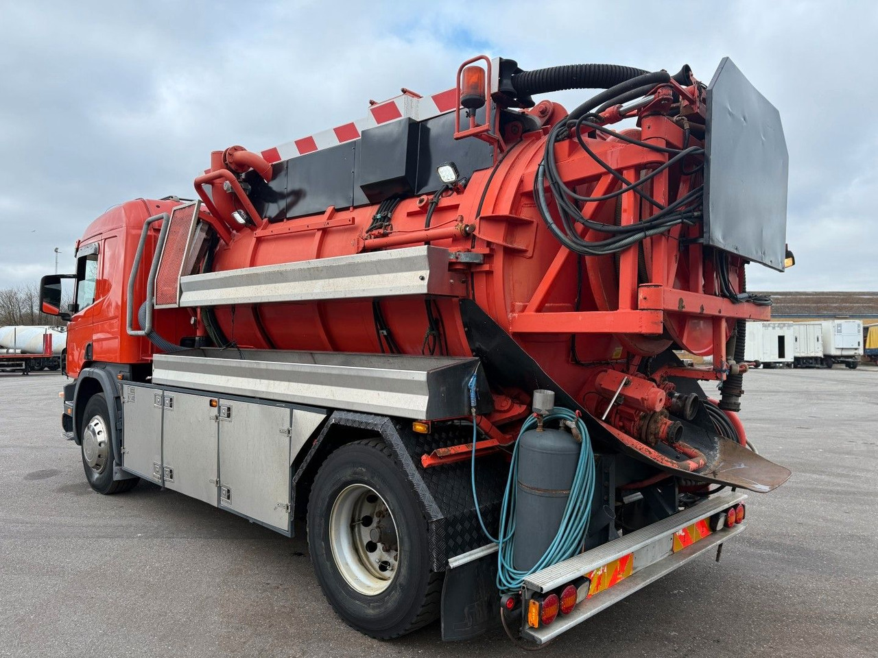 Scania P94/260 4x2 NZ SLS590 Kombi 8.400 l. - 真空车:图4 Scania P94/260 4x2 NZ SLS590 Kombi 8.400 l. - 真空车:图4