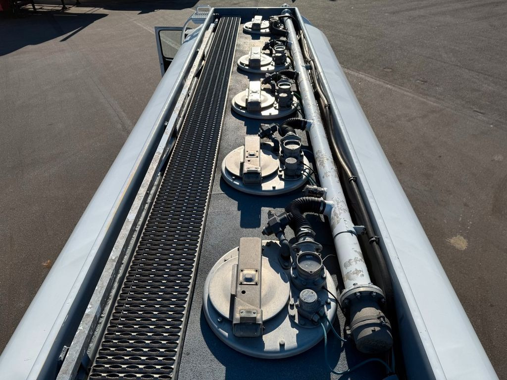 Volvo FM460 8x2*6 24.000 l. ADR Tank Volvo FM460 8x2*6 24.000 l. ADR Tanktruck - 罐车:图5 Volvo FM460 8x2*6 24.000 l. ADR Tank Volvo FM460 8x2*6 24.000 l. ADR Tanktruck - 罐车:图5