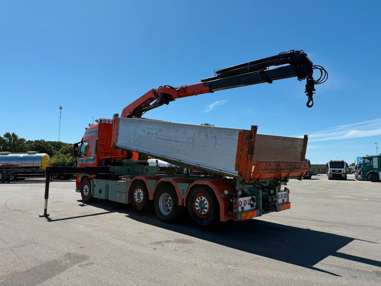 Volvo FM500 8x2*6 Crane HMF 2620 K5 Pendel Tipper - 起重车:图4 Volvo FM500 8x2*6 Crane HMF 2620 K5 Pendel Tipper - 起重车:图4