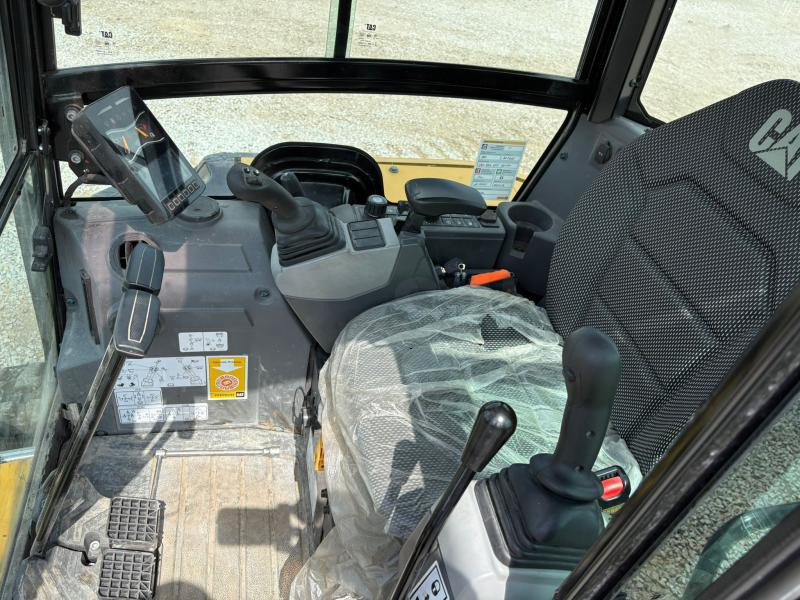 Caterpillar 303.5 CR - 小型挖掘机:图5 Caterpillar 303.5 CR - 小型挖掘机:图5