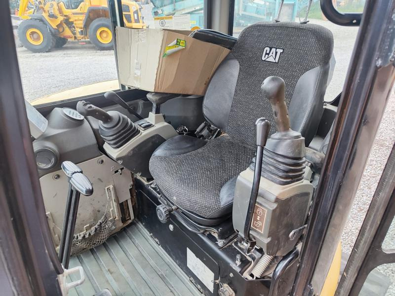 Caterpillar 305.5E2 - 小型挖掘机:图5 Caterpillar 305.5E2 - 小型挖掘机:图5