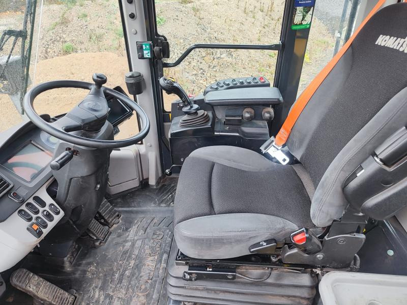 Komatsu WA380-8E0 - 轮式装载机:图5 Komatsu WA380-8E0 - 轮式装载机:图5