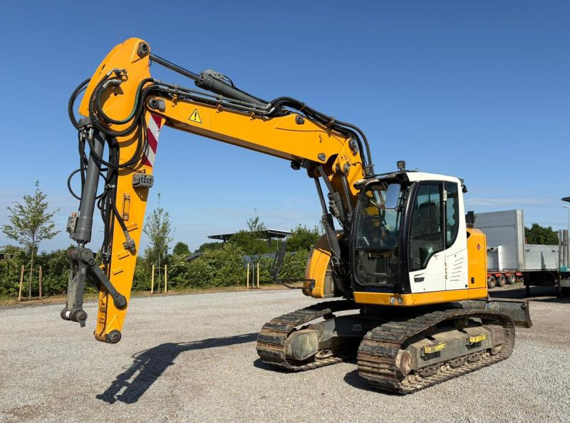 Liebherr R914 Compact Litronic - 履带式挖掘机:图2 Liebherr R914 Compact Litronic - 履带式挖掘机:图2
