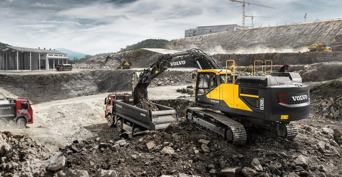 Volvo EC350EL NEU - 履带式挖掘机:图1 Volvo EC350EL NEU - 履带式挖掘机:图1