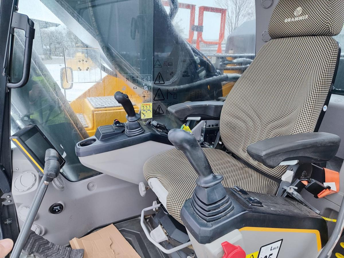 Volvo EC380ENL - 履带式挖掘机:图5 Volvo EC380ENL - 履带式挖掘机:图5