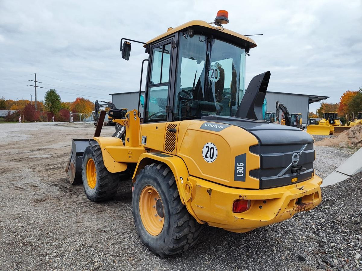 Volvo L30G - 轮式装载机:图1 Volvo L30G - 轮式装载机:图1