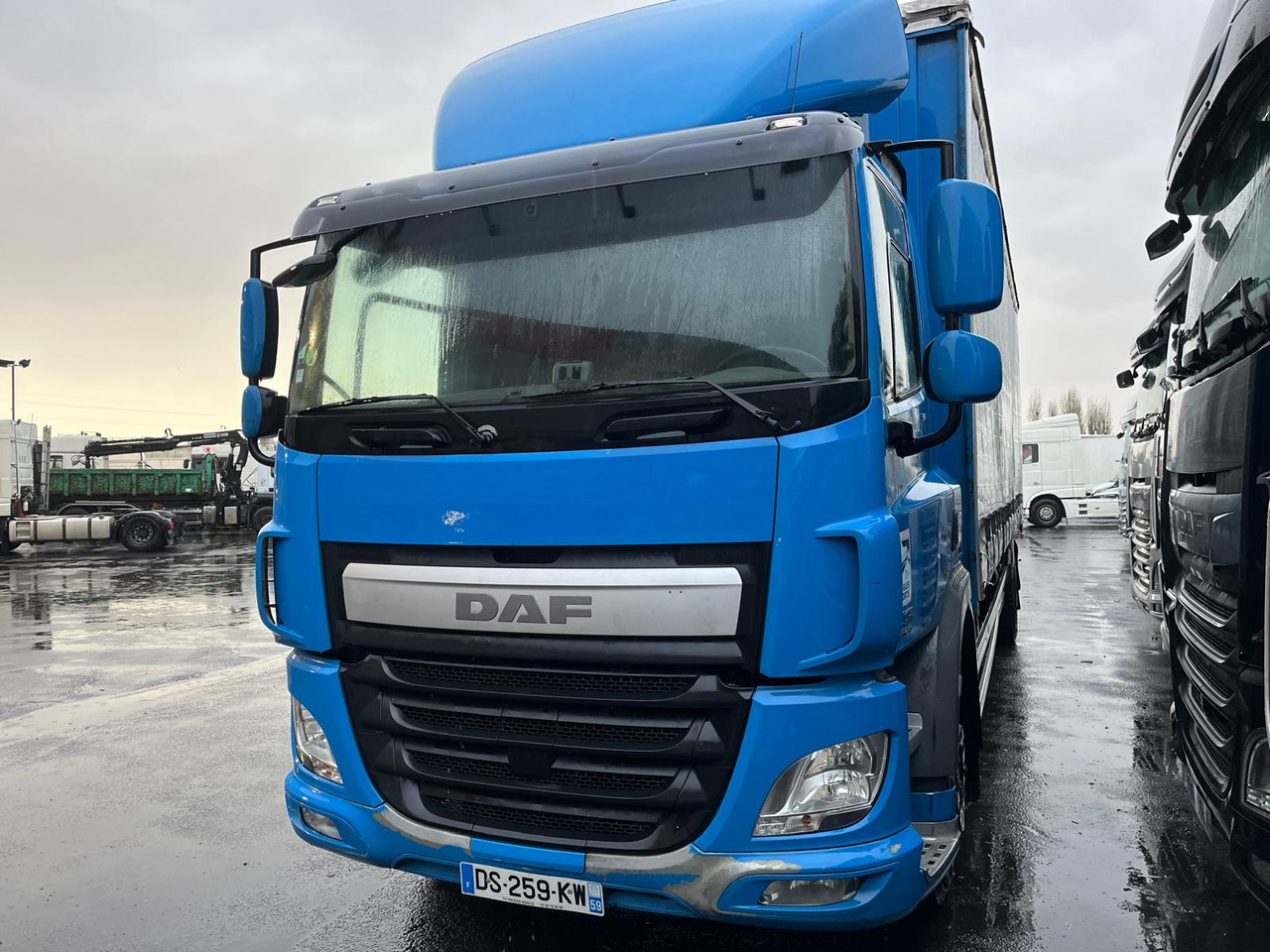DAF CF 310 - 厢式卡车:图2 DAF CF 310 - 厢式卡车:图2
