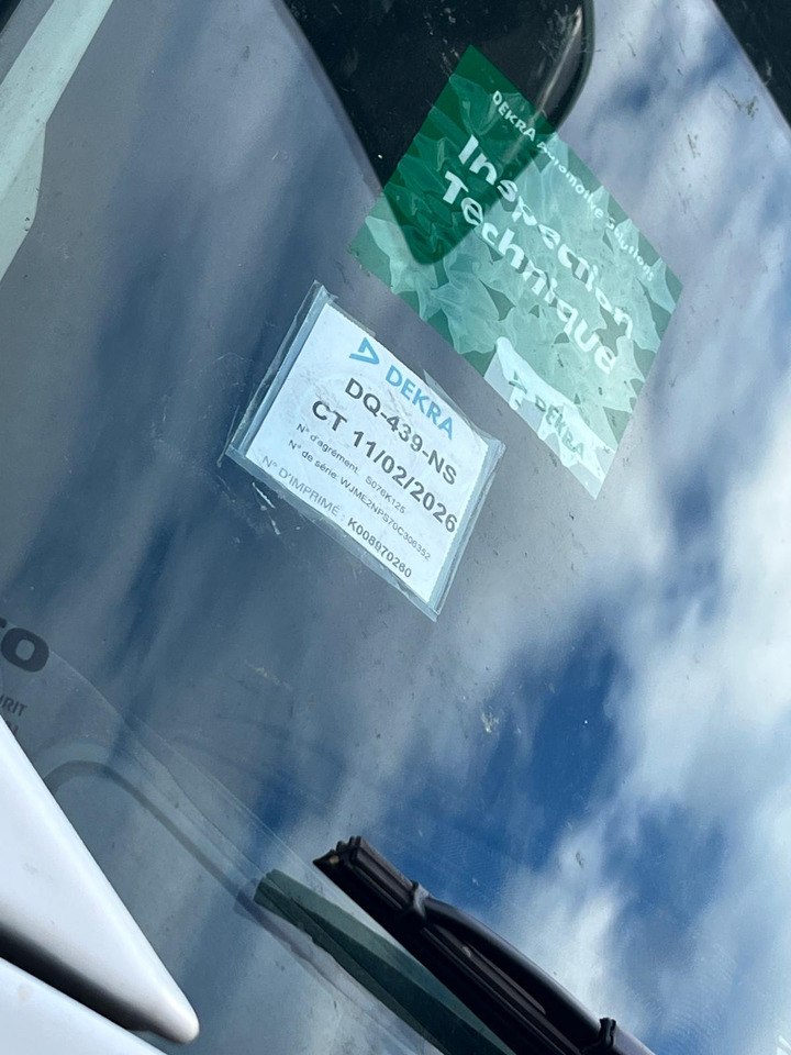 Iveco Eurotrakker 260E36 - 栏板式/ 平板卡车:图5 Iveco Eurotrakker 260E36 - 栏板式/ 平板卡车:图5