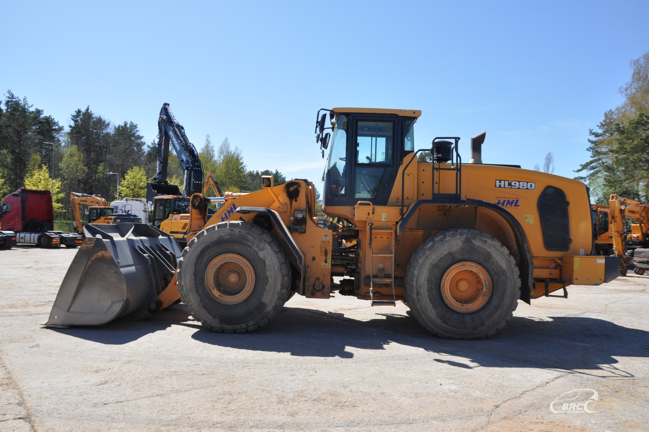 Hyundai HL980 - 轮式装载机:图3 Hyundai HL980 - 轮式装载机:图3