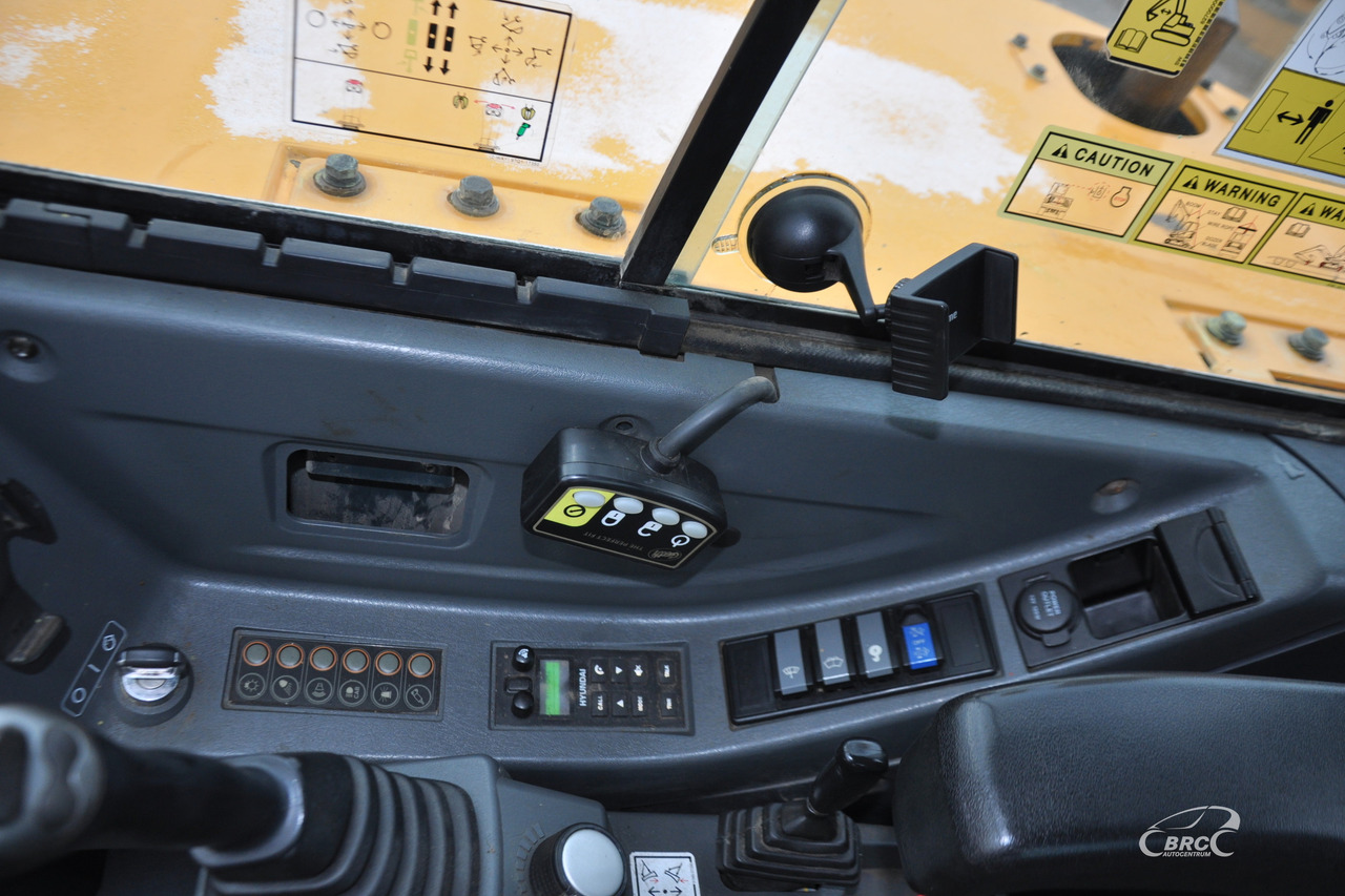 履带式挖掘机 Hyundai R60CR-9A:图14 履带式挖掘机 Hyundai R60CR-9A:图14