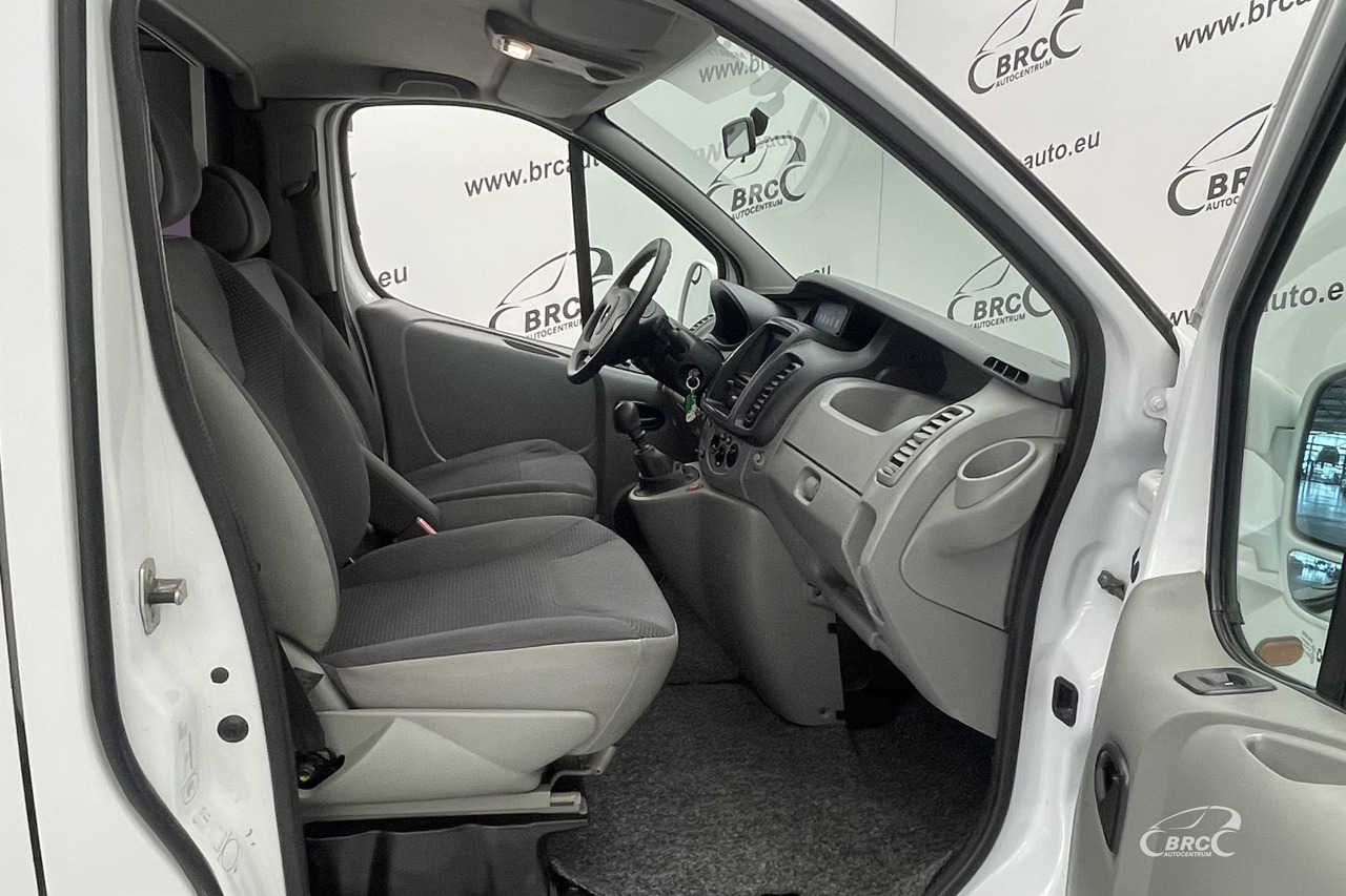 Opel Vivaro - 露营货车:图4 Opel Vivaro - 露营货车:图4