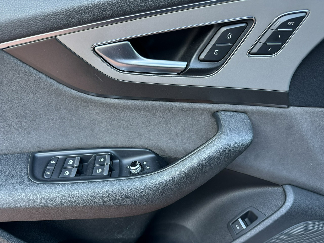 越野车 Audi Q7:图17 越野车 Audi Q7:图17