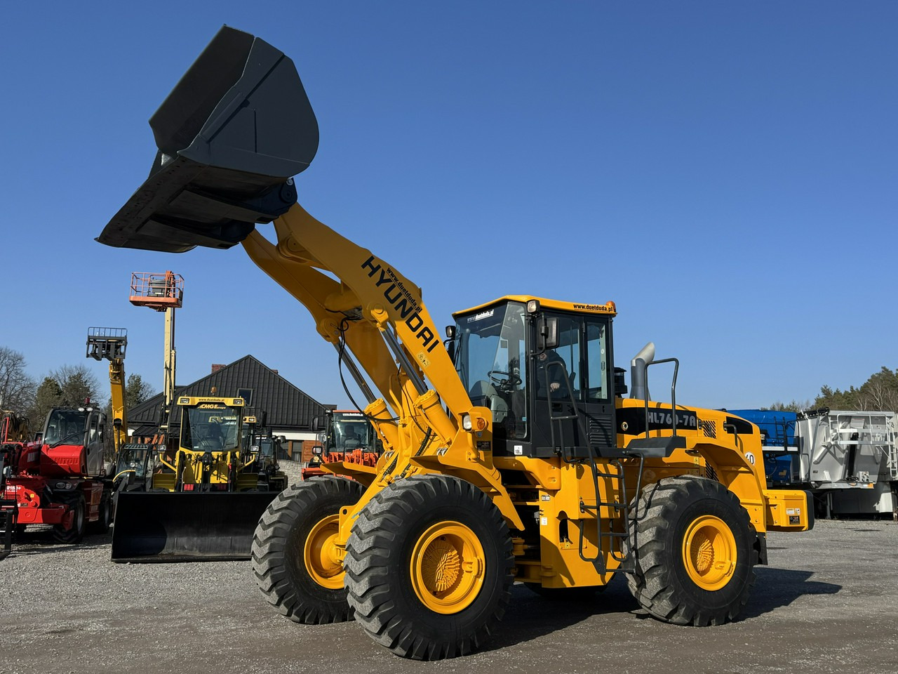 Hyundai HL760-7A Centralne Smarowanie waga-18 ton - 轮式装载机:图1 Hyundai HL760-7A Centralne Smarowanie waga-18 ton - 轮式装载机:图1