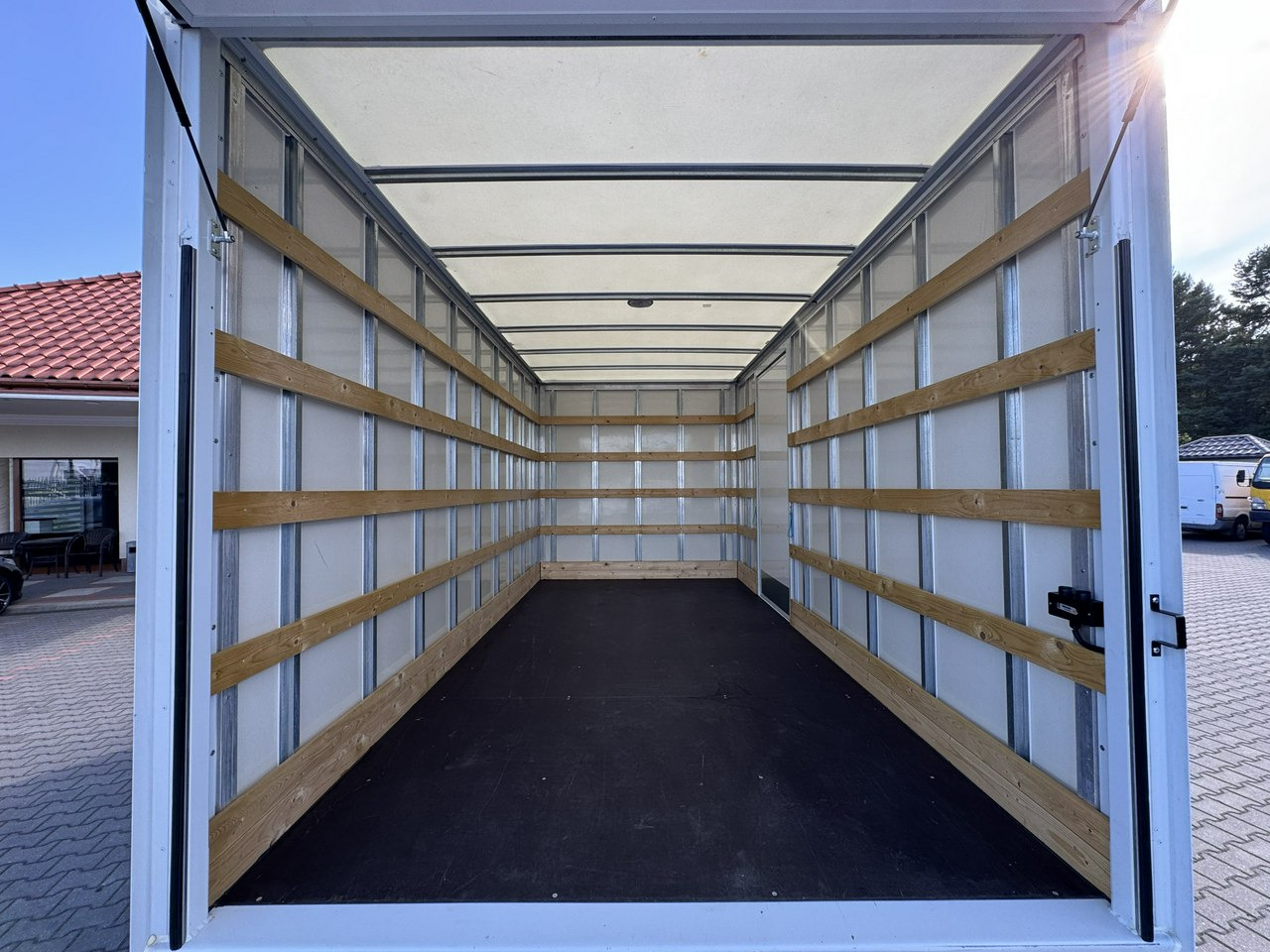 厢式货车 Iveco Daily 35C14：图23