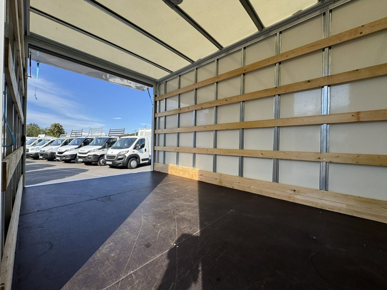 厢式货车 Iveco Daily 35C14：图11