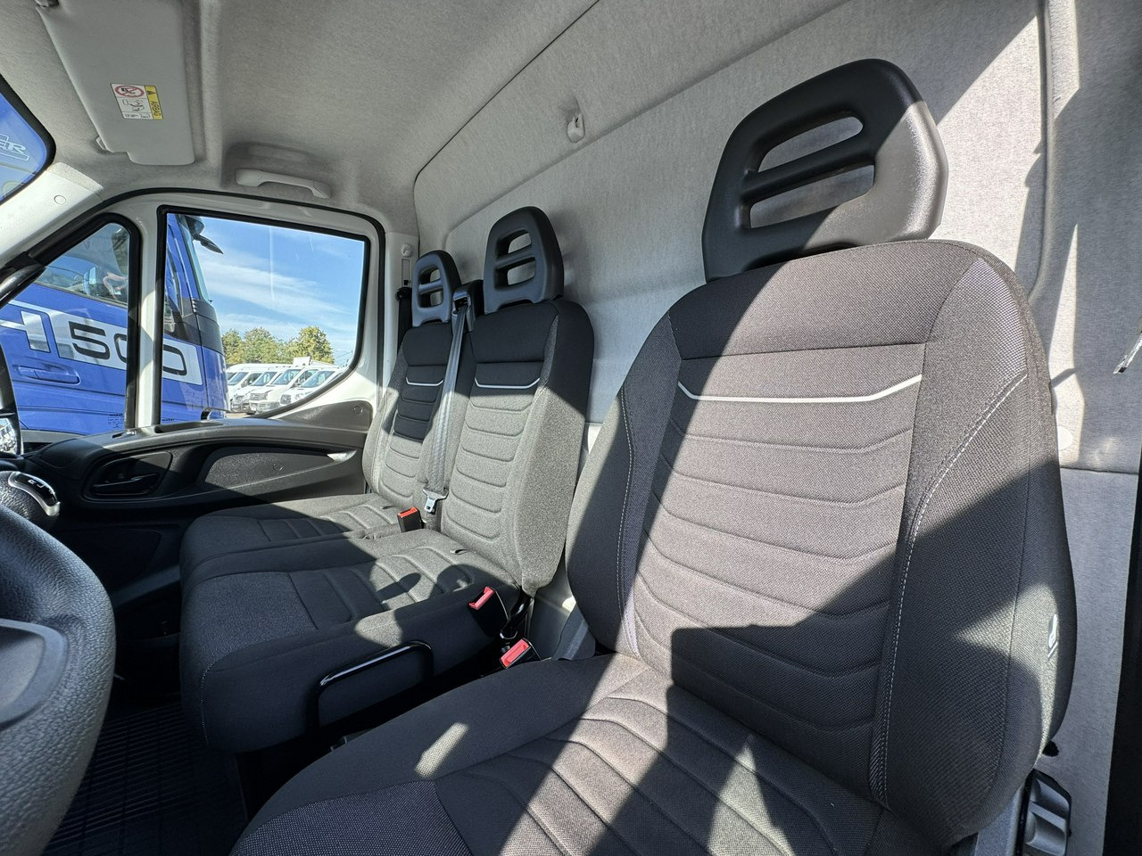 厢式货车 Iveco Daily 35C14：图33