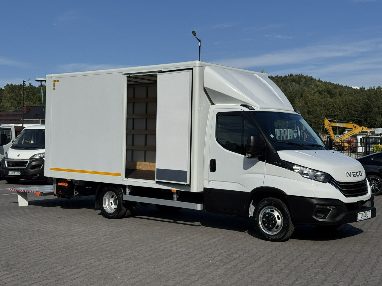 Iveco Daily 35C14 - 厢式货车:图2 Iveco Daily 35C14 - 厢式货车:图2