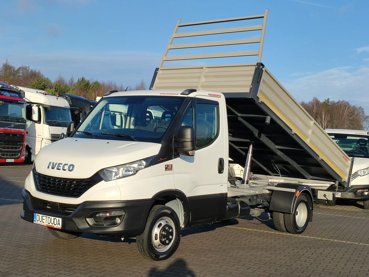Iveco Daily 35C16 V - 翻斗货车:图1 Iveco Daily 35C16 V - 翻斗货车:图1