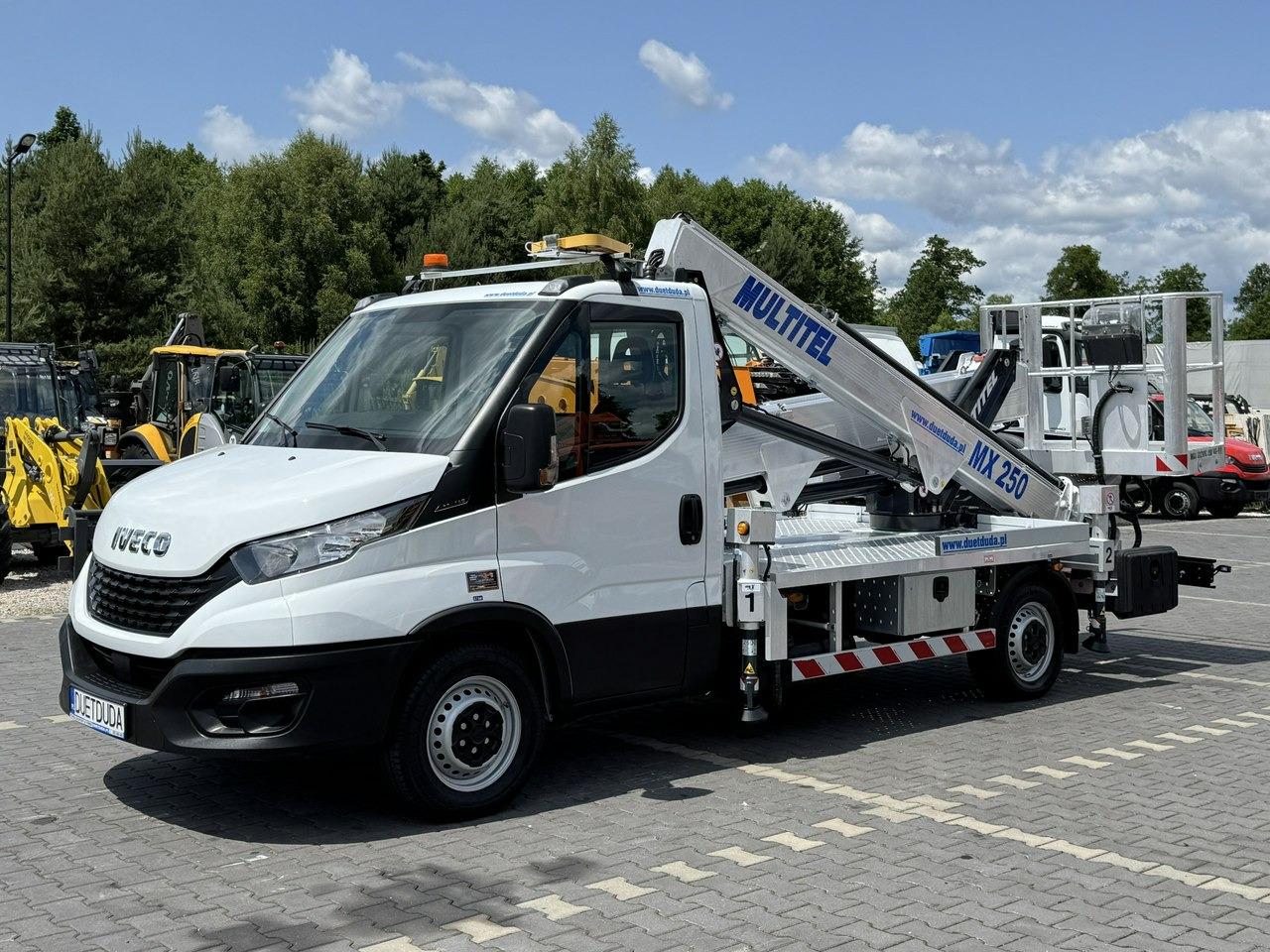 车载空中平台 Iveco Daily 35S14:图6 车载空中平台 Iveco Daily 35S14:图6