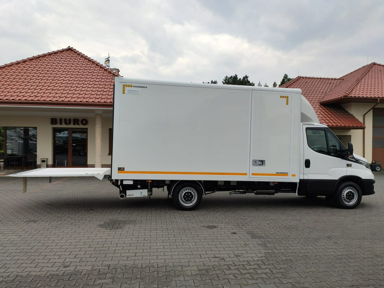 Iveco Daily 35S16S V - 厢式货车:图1 Iveco Daily 35S16S V - 厢式货车:图1