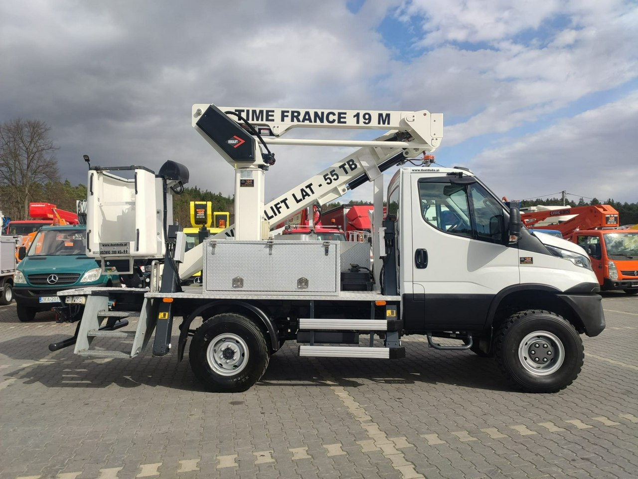 Iveco Daily 55S17W 4x4 Zwyżka 19m Versalift Lat 55 TB Time France 租赁 Iveco Daily 55S17W 4x4 Zwyżka 19m Versalift Lat 55 TB Time France：图10