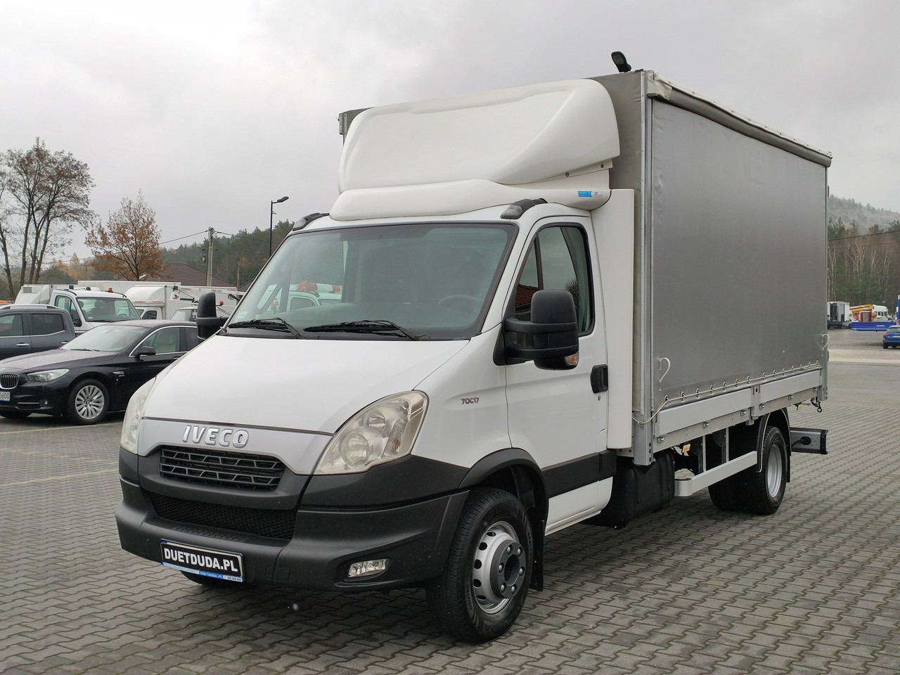 Iveco Daily 70C17 Firana Tył Drzwi Zadbany w Pełni Sprawny Super Stan - 侧帘货车:图4 Iveco Daily 70C17 Firana Tył Drzwi Zadbany w Pełni Sprawny Super Stan - 侧帘货车:图4