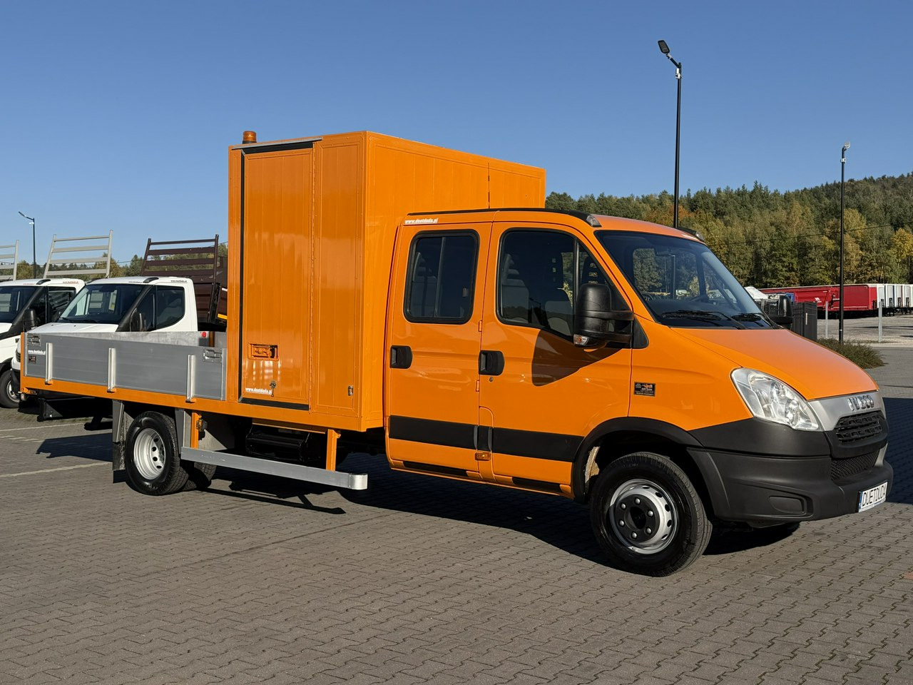 Iveco Daily 70C18 V H - 平板货车, 康比货车:图1 Iveco Daily 70C18 V H - 平板货车, 康比货车:图1