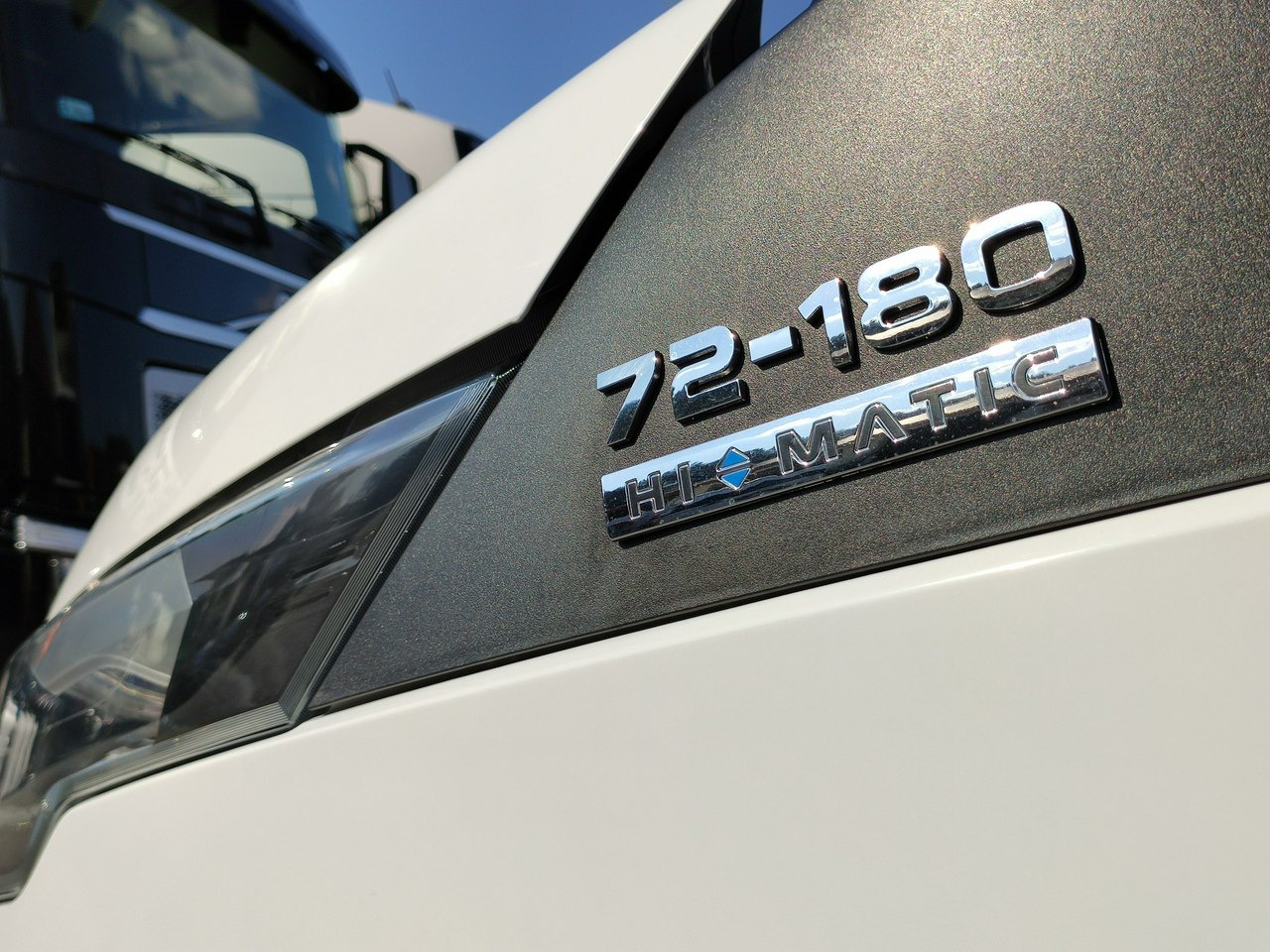 Iveco Daily 72C18 Mroźnia Ściana Grodziowa Podwójny Parownik - 冷藏货车:图4 Iveco Daily 72C18 Mroźnia Ściana Grodziowa Podwójny Parownik - 冷藏货车:图4