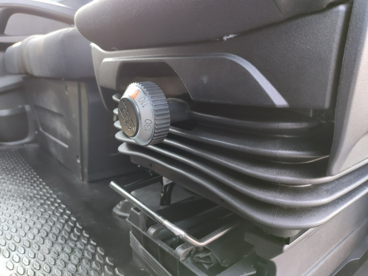 Iveco Daily 72C18 Mroźnia Ściana Grodziowa Podwójny Parownik 租赁 Iveco Daily 72C18 Mroźnia Ściana Grodziowa Podwójny Parownik：图32