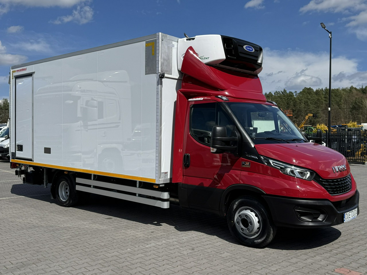Iveco Daily 72C21 Mroźnia HI-MATIC Ściana Grodziowa Multitemperatura - 冷藏货车:图2 Iveco Daily 72C21 Mroźnia HI-MATIC Ściana Grodziowa Multitemperatura - 冷藏货车:图2