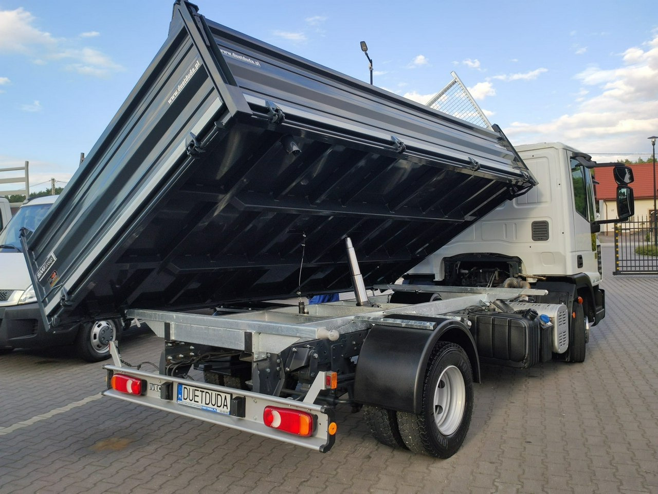 Iveco Eurocargo 80EL18 E5 Super Stan UNIKAT !!! - 翻斗车:图4 Iveco Eurocargo 80EL18 E5 Super Stan UNIKAT !!! - 翻斗车:图4