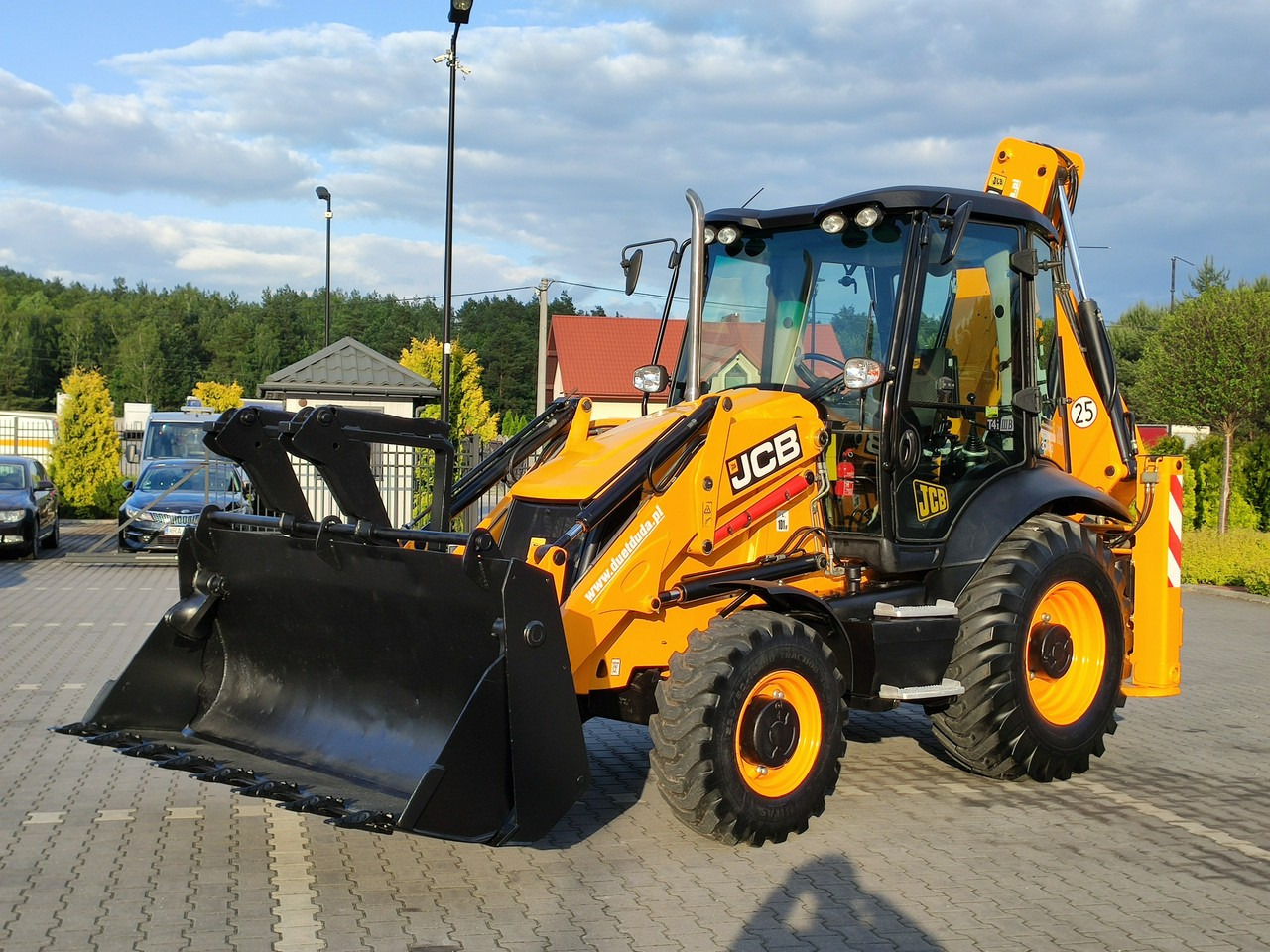 JCB 3CX - 反铲装载机:图1 JCB 3CX - 反铲装载机:图1